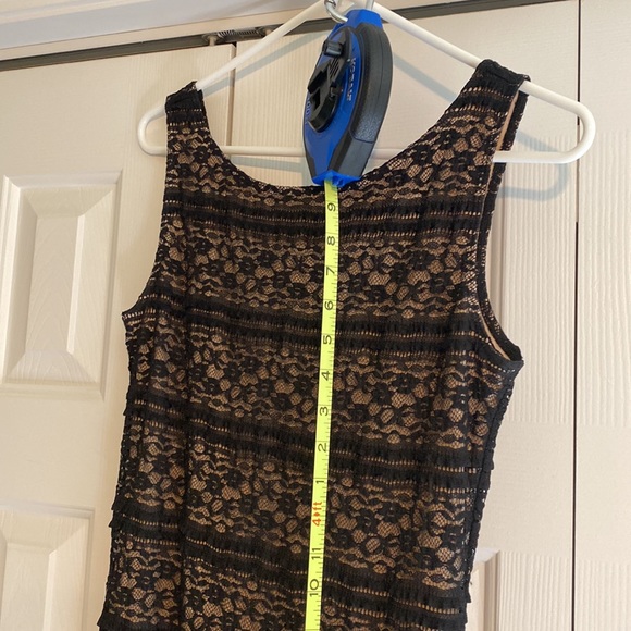 Black lace dress - Picture 5 of 5